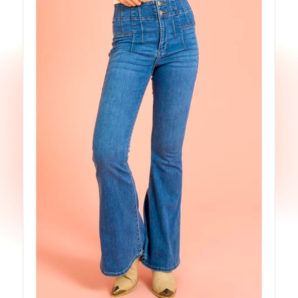 NWT Altar’d State Lexiee High-Rise Flare Jeans - Picture 2 of 7